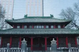 她是我国最高医学学府，直属的6所医院，全都是国家卫健委直属医院！图片