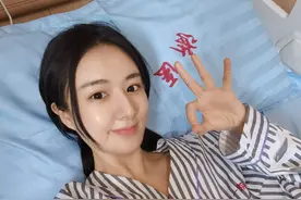 薇娅病倒将动手术，躺病床脸色苍白，全年无休一天只睡4小时图片