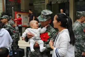 这位结了婚的战友，选择二次入伍图片