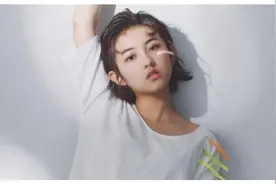 张子枫回老家看奶奶, 房子外景曝光之后, 打脸半个娱乐圈!图片