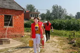 定远县义工协会小红帽服务队联合县残联开展七夕献爱心活动图片