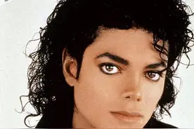 巨星迈克尔·杰克逊被病折磨了一生，他的经历比你想象的更悲惨图片