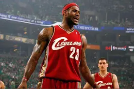 08年次轮抢七，詹姆斯豪取45+5+6仍难挡绿军三巨头，球迷：尽力了图片