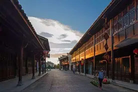 在江西和福建的交界处，有一个千年古城，藏在深山中的人间美景图片