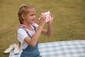 沙漠狼科技：儿童相机的创新大市场图片