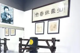 咏春高手是如何用意念打木人桩的图片
