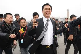 和谁在一起很重要图片