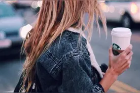 在三个时刻对你不离不弃的男人，是真的爱你入骨，要珍惜图片