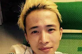 中韩对抗赛：文森特太惨了，拿德莱文还是被吊打！姿态秒退揍万坤图片