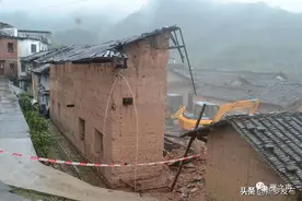 雁石镇：拆除云山村一处土木危房300平方米图片