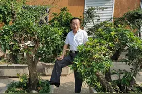 恭喜侯耀华获得影视艺术终身成就奖！相声拜师宴慷慨陈词言犹在耳图片