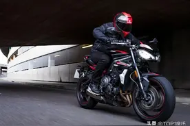 凯旋摩托三车齐发 拉力和街车不到11万 网友直呼良心价图片