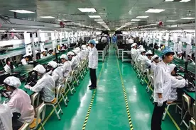 拉1个人进厂打工重奖1万2：郑州富士康为什么急了？图片