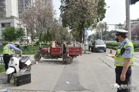【后续报道】外卖小哥被撞身亡事故责任定了 如果戴好头盔结果或许不一样 |一盔一带图片