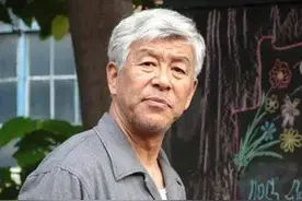 75岁携病妻拍戏，张洪杰遭儿女啃老，养不工作儿给7岁孙买房？图片