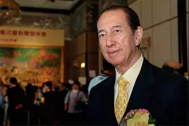 赌王何鸿燊花钱续命：不是贵族的普通人，应该要更加懂得健康可贵图片