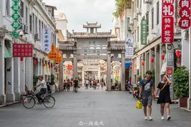 中国牌坊最多的街道，骑楼和古牌坊混搭，堪称潮州首席网红景点图片