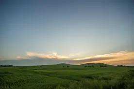 乡土散文：在地头上偷偷喝酒的大伯图片