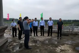郑大一附院领导莅临二郎庙镇滹沱村调研、指导工作图片