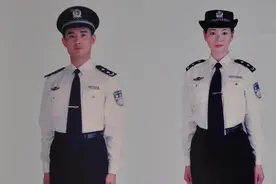 穿白衬衣的警察图片