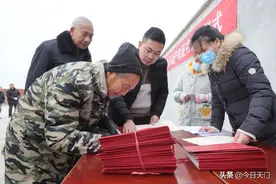 湖北天门市首批83份农村宅基地房地一体不动产权证书发放图片