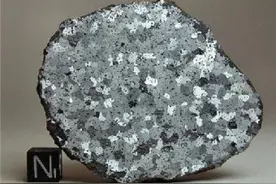 探索东乌旗中铁陨石的奥秘图片