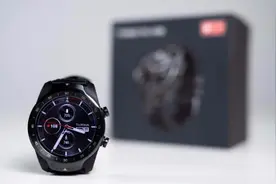 实用又好看的TicWatch Pro智能手表图片