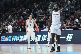 深度｜饱受质疑的史蒂芬森，辽宁男篮的双刃剑，或将成为CBA弃将图片