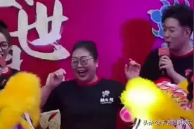 杜海涛舍下沈梦辰，和吴昕合体开店，互动亲密还叫来妈妈助阵图片