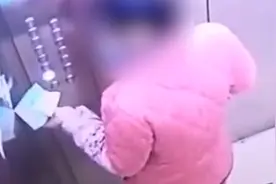 遵义一女子“偷”电梯内卫生纸 直接塞屁股里带走视频封面
