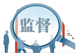 【监督故事】在KTV门口溜达的公车图片