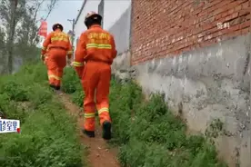 地动山摇中，她不幸从高处摔下头部受伤昏迷，危急时刻，她能转危为安吗？图片
