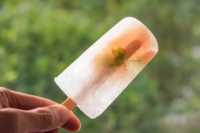 在家自制冰棍全攻略！水果棒冰、酸奶棒冰、自制梦龙