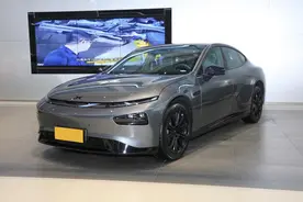 开完小鹏P7，再试驾极狐 阿尔法S，同样是高端新能源但差距明显图片