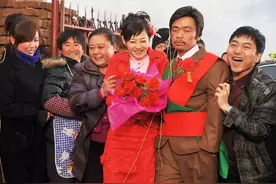 王宝强影帝级的表演，如何解读《Hello，树先生》树的日常姿势？图片