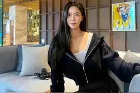 38岁韩国健身教练，沙漏身材如少女般迷人，成熟且狂野图片