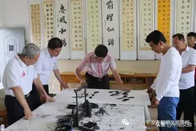 河南省平顶山市武术协会主席、原平顶山市体育局局长宫新平等领导莅临崆峒文武学校参观交流图片
