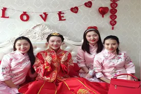 给闺蜜当伴娘，送礼2000，婚礼结束后，她要收回50开门红包图片