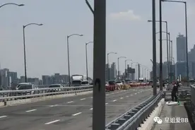 这是她今年第二次跳江了图片