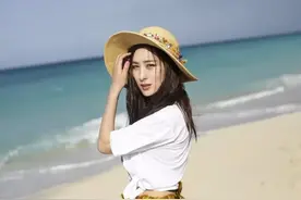 40岁马苏新恋情曝光，鲜肉男友高大帅气，娱乐圈无人祝福图片