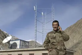 解放军士兵用5G与家人视频，印度军队看后狂怒，差距就是这么大图片