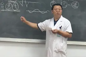 颈动脉堆积“斑块垃圾”，容易引发卒中、冠心病，专家喊你“打扫清理”图片