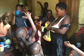 非洲最能生的女人：21年生44个孩子，丈夫吓得连夜跑路！纪录片图片