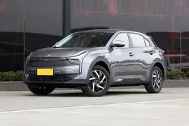 轴距2770mm，续航610km，9.98万起售，哪吒U它不香吗？图片