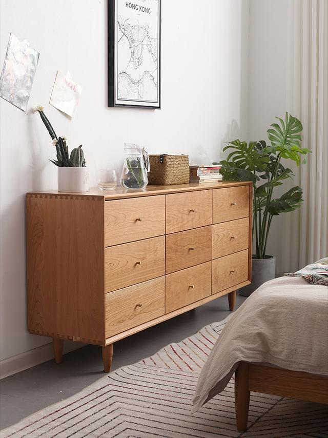 房子装修,家里摆放一个小矮柜,增加收纳空间,好看又实用