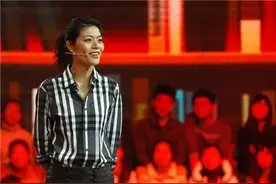 陈果：从女神教授到"万人炮轰"；央视上将"耄耋"读成"毛至"图片