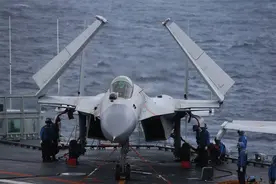 歼-15首飞至今12年仍未换代，弹射型还远吗？图片