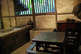 中华民俗博大精深：为什么去厕所叫上，到厨房叫下，什么讲究呢？图片