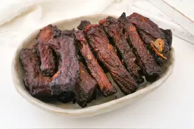 爱吃牛肉的收藏，70块钱的牛肉做了一盘牛肉干，个个拉丝有嚼劲儿图片