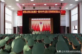 太原：武警新兵授衔，迎来最美“成人礼”图片